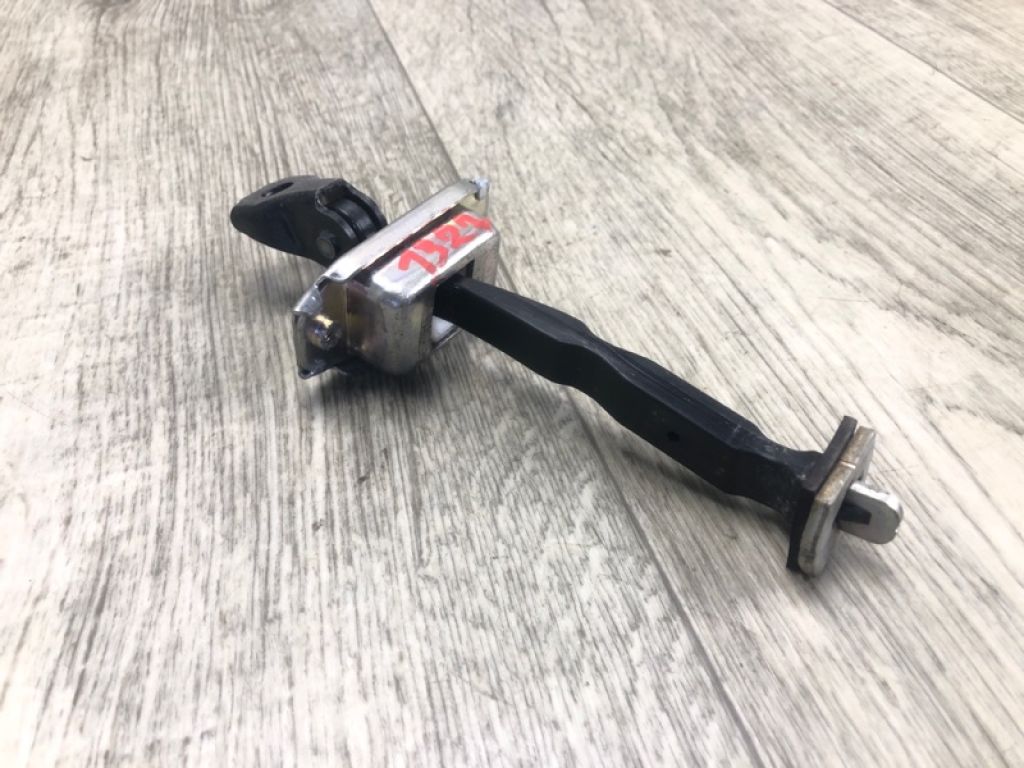 80430-4EA0A | Обмежувач дверей передн. лів. NISSAN QASHQAI/ROGUE SPORT 14- - Фото 2