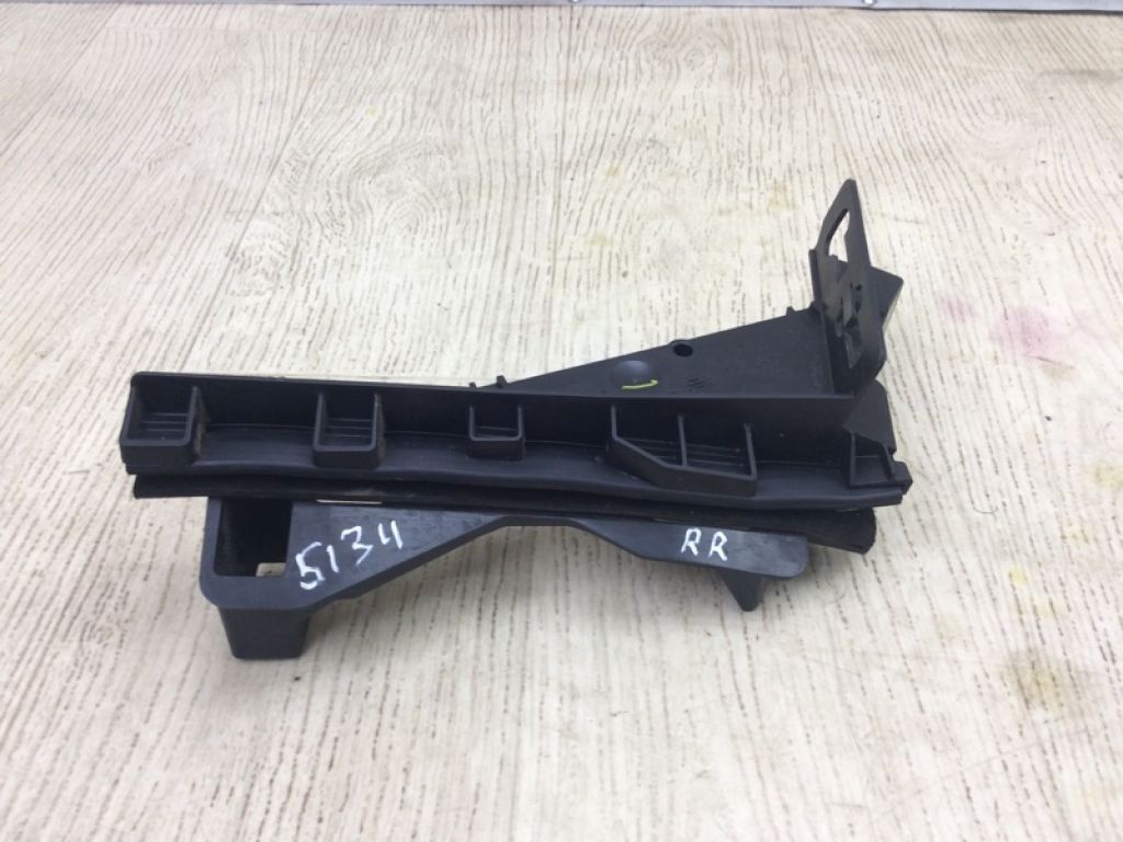 DS7Z-5426494-A | Направляюча скла дверей задн. прав. FORD FUSION 14-
