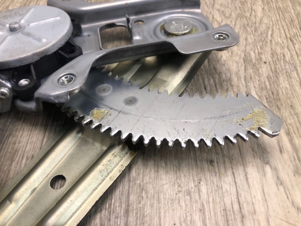 5743A049 | Стеклоподъемник задн. прав. MITSUBISHI OUTLANDER XL 05-13 - Фото 5