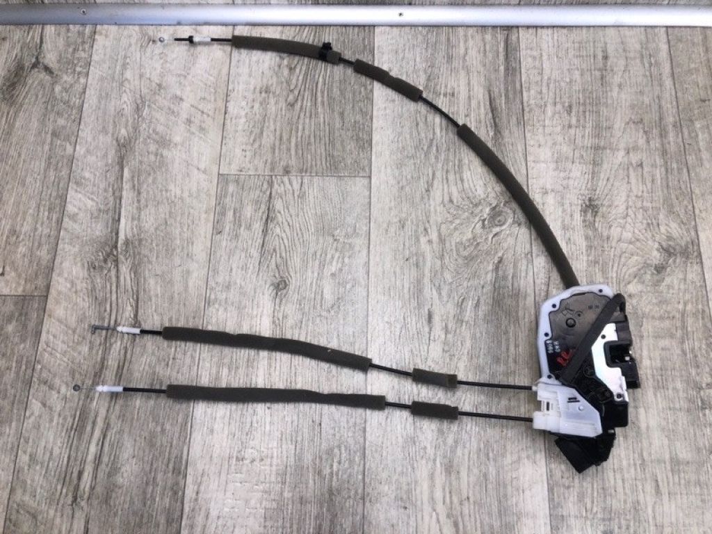 82500-6MA0A | Замок двери задн. прав. NISSAN QASHQAI/ROGUE SPORT 14-