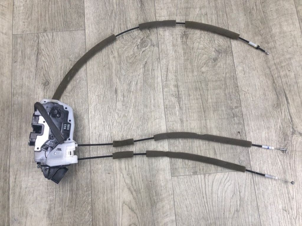 82501-6MA0A | Замок двери задн. лев. NISSAN QASHQAI/ROGUE SPORT 14-