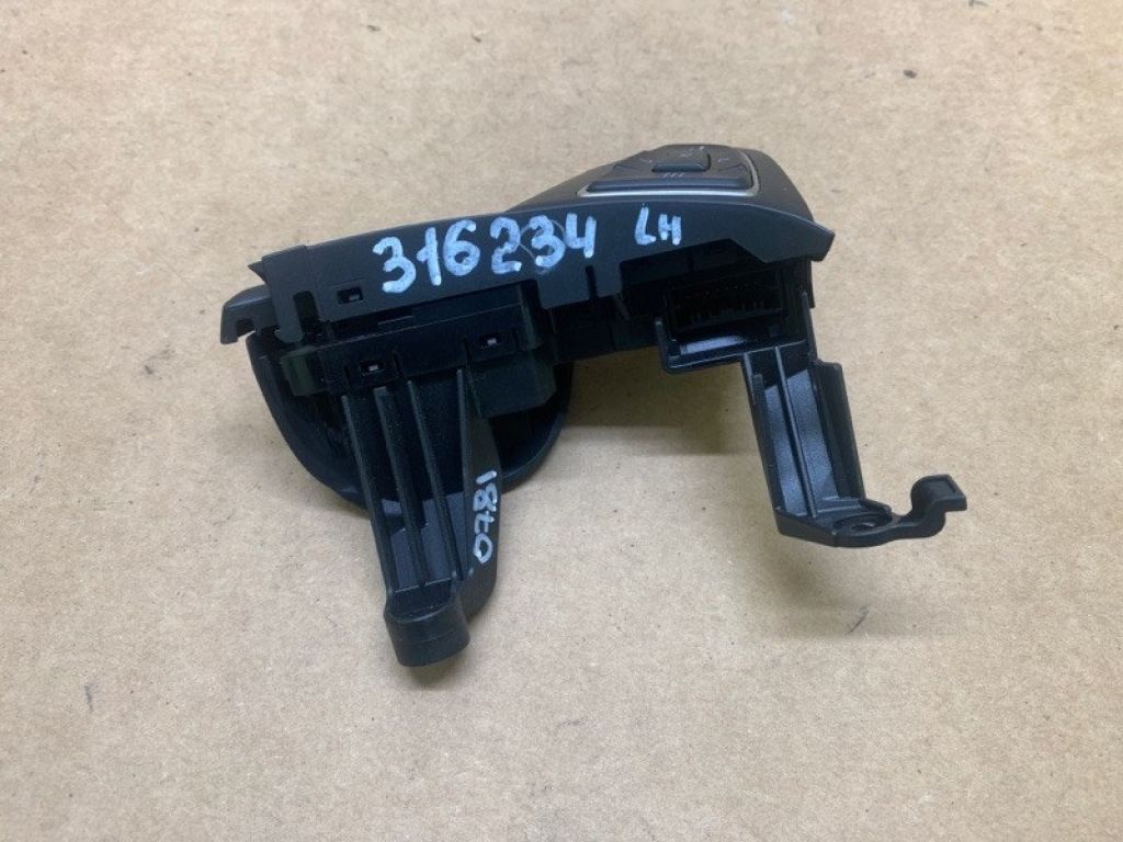 GN1Z-9C88-8C | Кнопки на руль лев. FORD ECOSPORT 18-22 - Фото 2