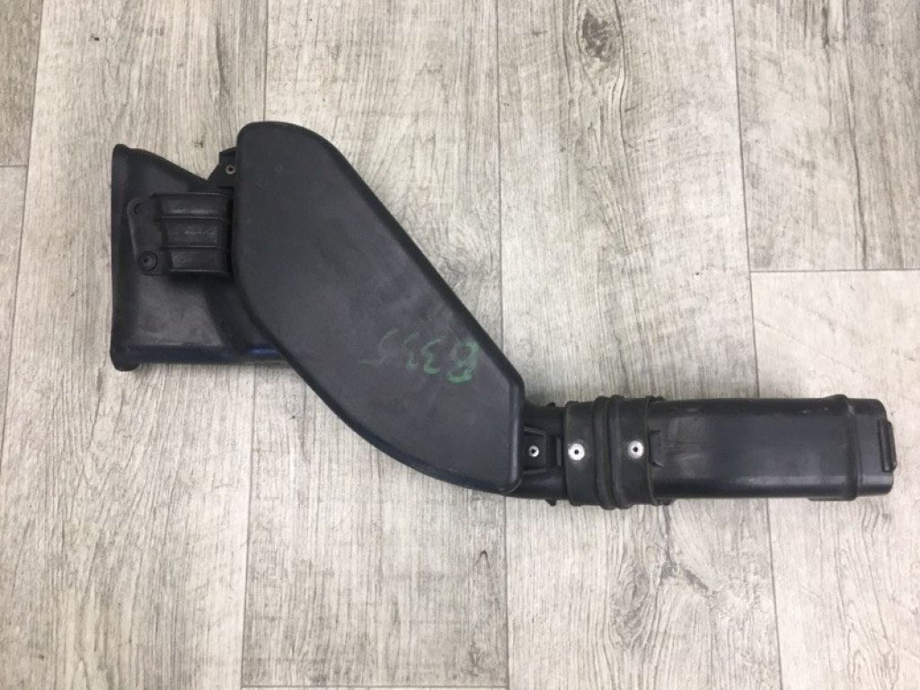 1505A090 | Повітрозабірник MITSUBISHI OUTLANDER XL 05-13