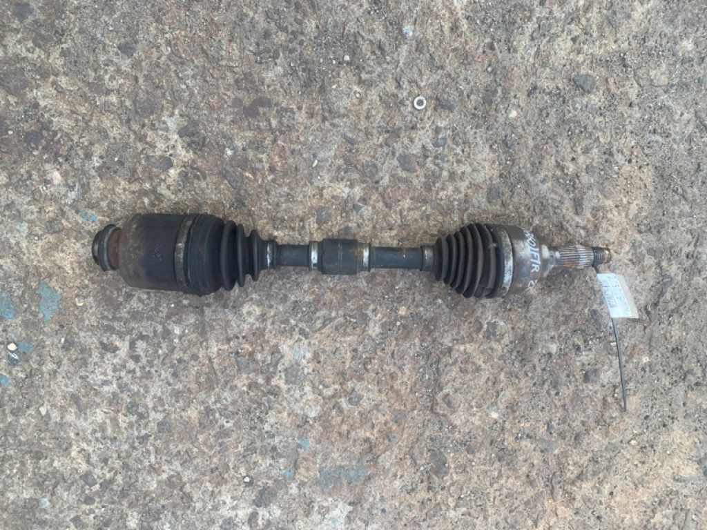 GG28-25-500E | Привід передній прав. MAZDA 3 BK 03-08