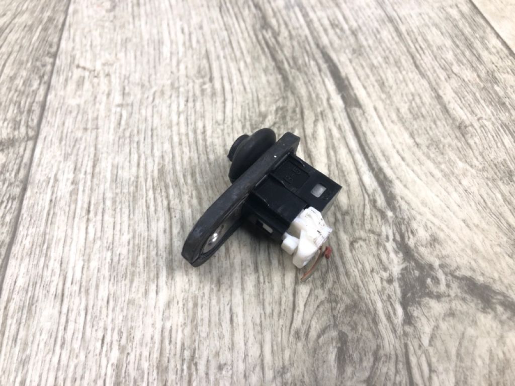 935601M500 | Датчик відкриття дверей KIA FORTE/CERATO TD 08-13 - Фото 3