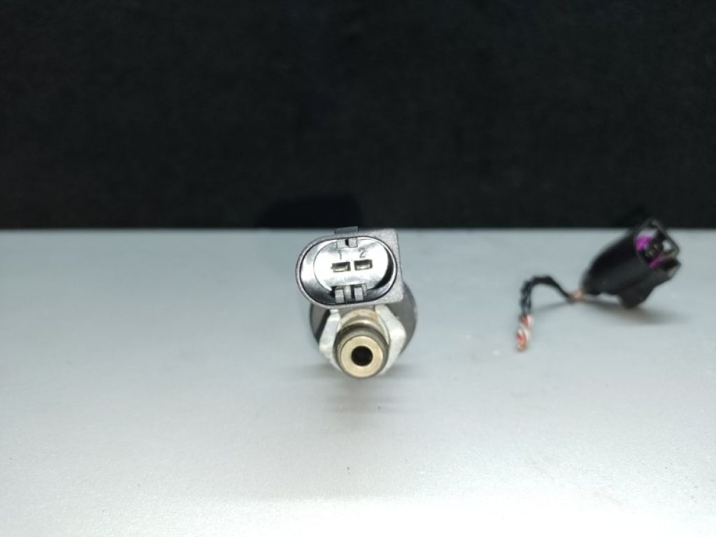 03H 906 036 A | Форсунка топливная VOLKSWAGEN TOUAREG 02-10 - Фото 2