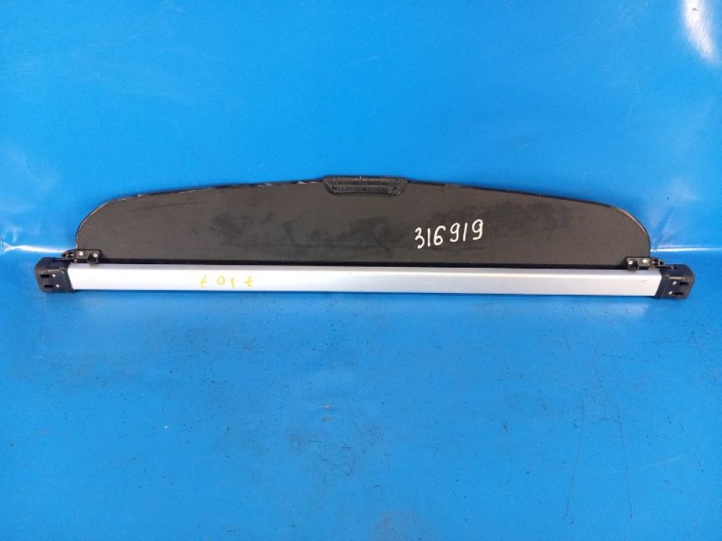 6491047060C0 | Шторка багажника TOYOTA PRIUS 16-