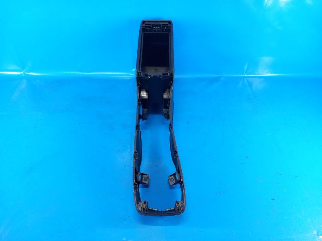 5891347040 | Консоль центральна TOYOTA PRIUS 16-
