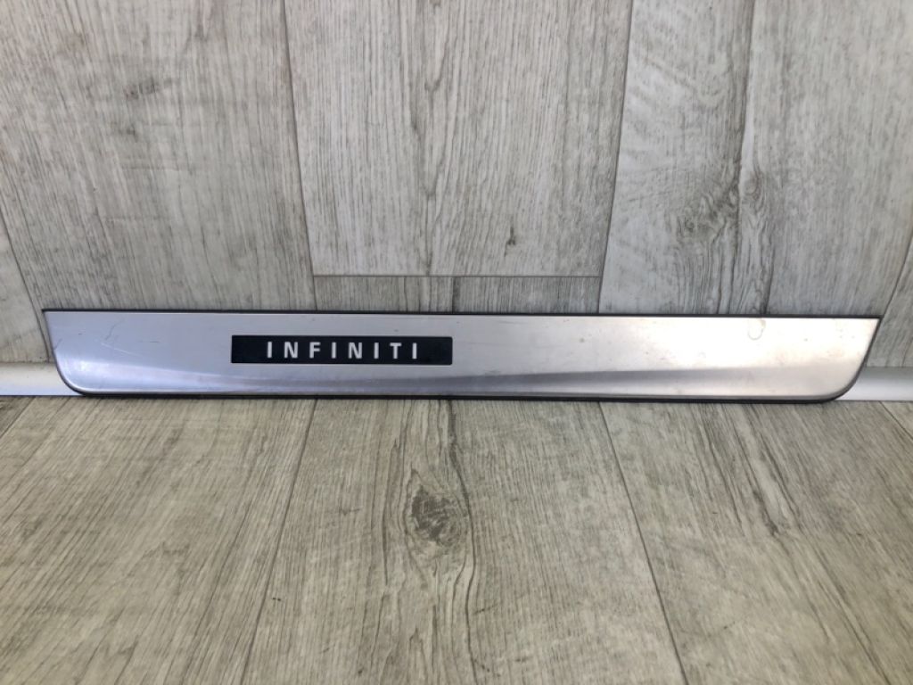 G69515CV0A | Накладка порога внутрішня передн. прав. INFINITI Q50 15-20