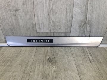 Накладка порога внутрішня передн. прав. INFINITI Q50 15-20