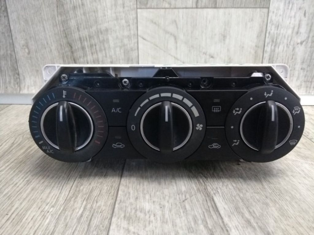 BHP3-61-190B | Блок керування піччю MAZDA 3 BM 13-19
