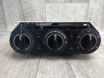 Блок керування піччю MAZDA 3 BM 13-19