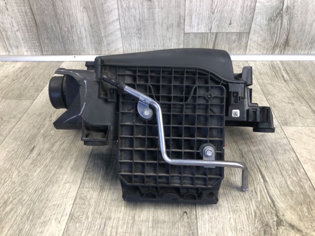 165002V70A | Корпус повітряного фільтра INFINITI Q50 15-20 - Фото 3