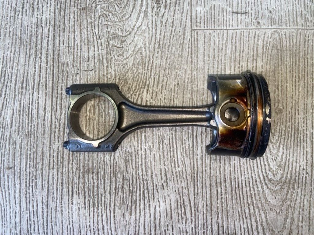 06K198401F | Шатун VOLKSWAGEN JETTA USA 10-17 - Фото 2