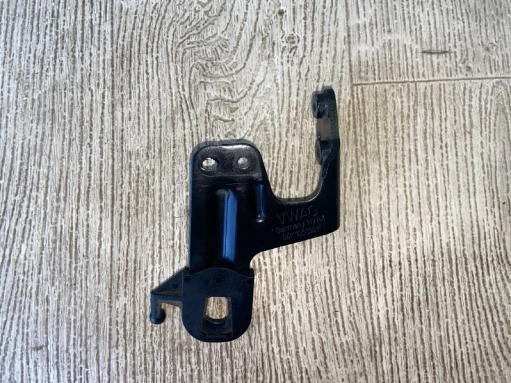 06K 103 392 F | Кронштейн двигуна VOLKSWAGEN JETTA USA 10-17