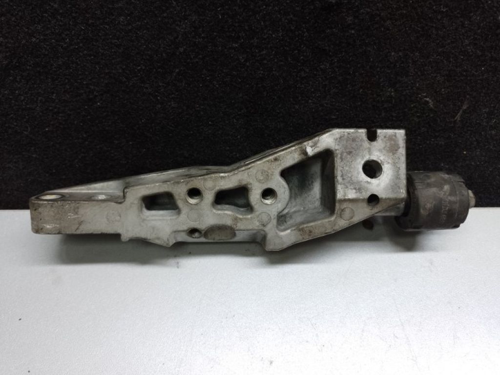 11272-EG30A | Кронштейн опоры двигателя INFINITI M35/M45 04-10 - Фото 2