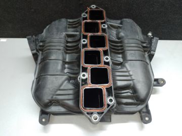 Колектор впускний INFINITI M35/M45 04-10
