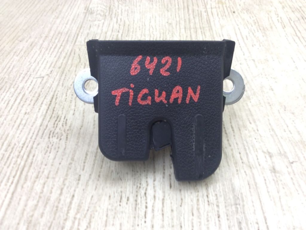 5M0827505E | Замок крышки багажника VOLKSWAGEN TIGUAN 08-17