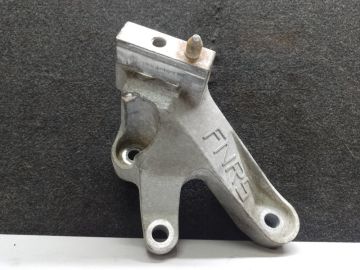 Кронштейн КПП лев. MAZDA 3 BL 09-13