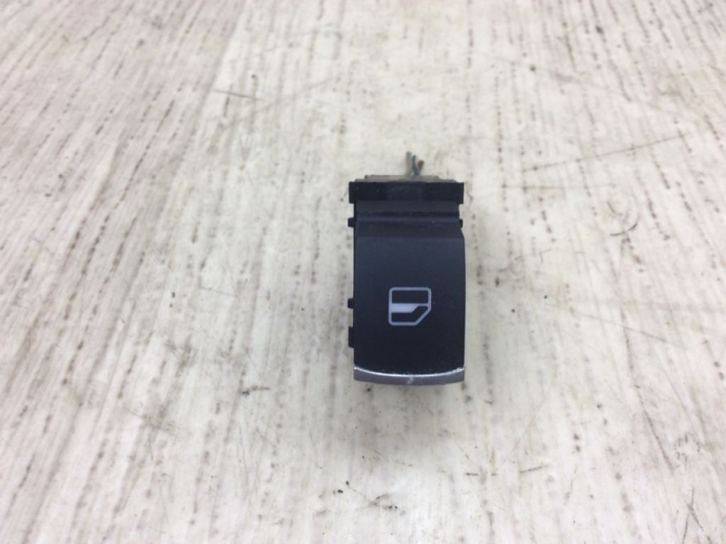 5K0959855 | Кнопка стеклоподъемника задн. лев. VOLKSWAGEN TIGUAN 08-17