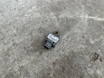 Датчик удара передн. MITSUBISHI OUTLANDER XL 05-13
