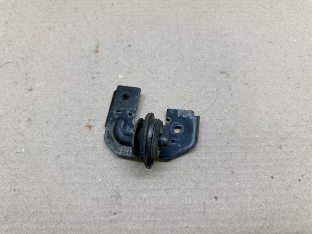 73452AG01A | Кронштейн лів. SUBARU OUTBACK 03-09 BP