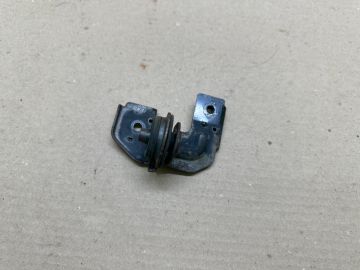 Кронштейн прав. SUBARU OUTBACK 03-09 BP