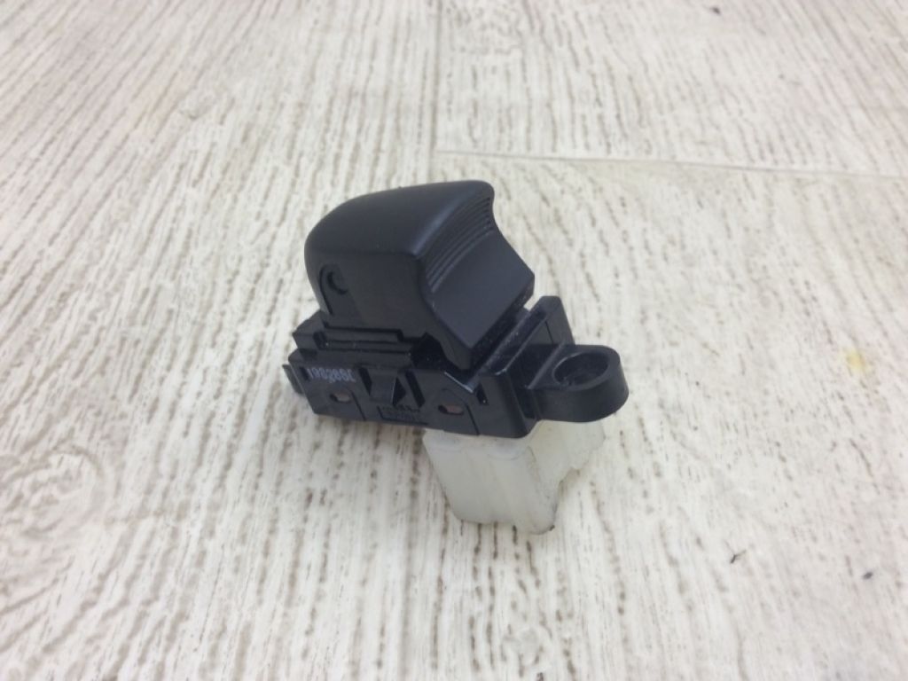 25411-4CE0A | Кнопка стеклоподъемника задн. лев. NISSAN QASHQAI/ROGUE SPORT 14- - Фото 2