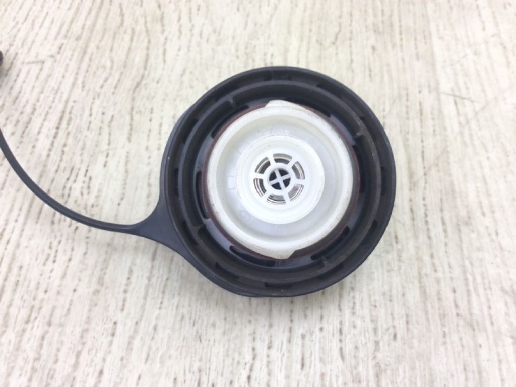 TD11-42-250B | Крышка топливного бака MAZDA 3 BL 09-13 - Фото 3