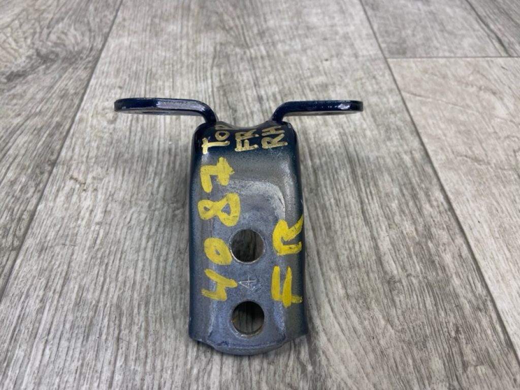 6871002020 | Петля двері верхня передн. прав. TOYOTA CAMRY 70 17-