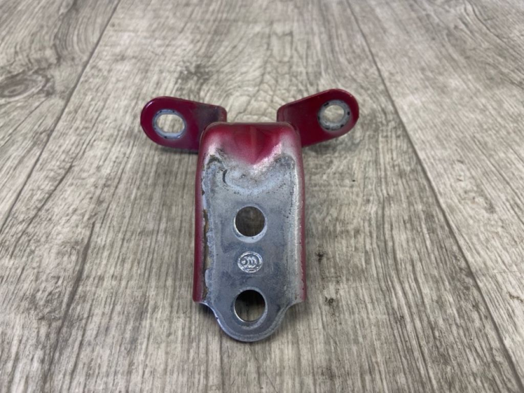 793202H000 | Петля двери нижняя задн. прав. KIA FORTE/CERATO TD 08-13