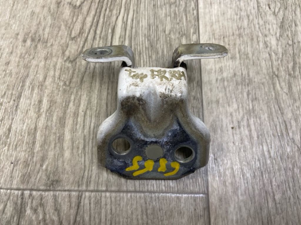 60070AG00A9P | Петля двері верхня передн. прав. SUBARU LEGACY 09-15 BM