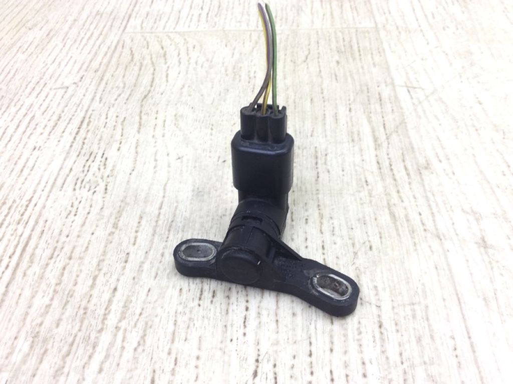 6M8Z-6C315-AA | Датчик положения коленвала FORD FOCUS 10-18