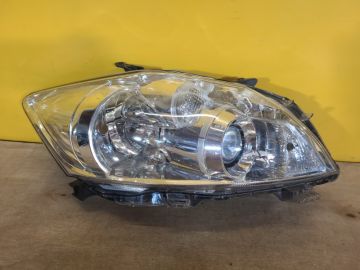 Фара прав. TOYOTA AURIS 06-12