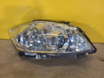 Фара прав. TOYOTA AURIS 06-12