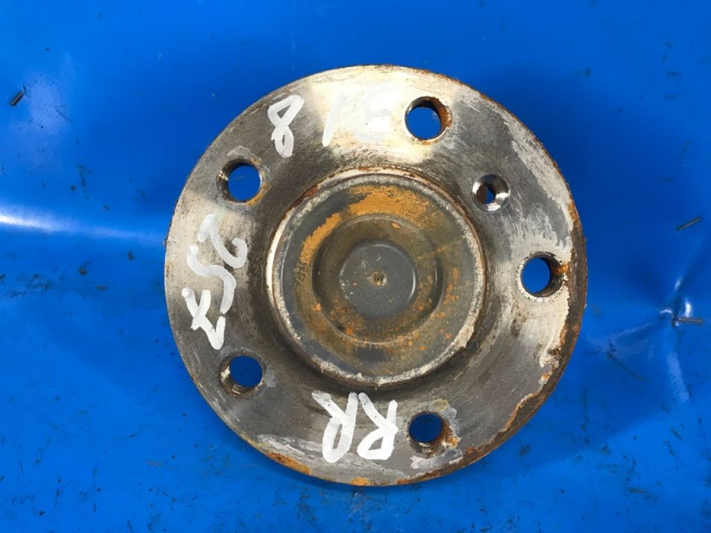 33 41 6858086 | Маточина колеса задн. MINI COOPER (F56) 14-18