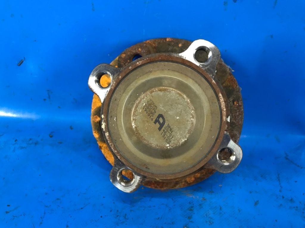 33 41 6858086 | Маточина колеса задн. MINI COOPER (F56) 14-18 - Фото 2