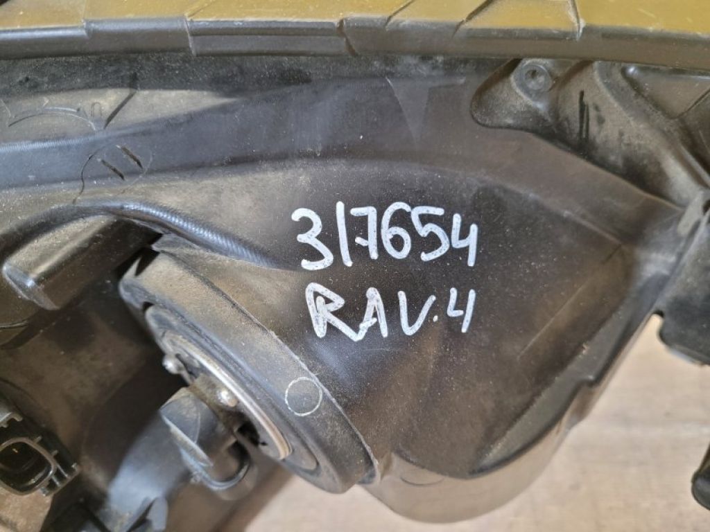 8118542572 | Фара лів. TOYOTA RAV4 13-19 - Фото 2