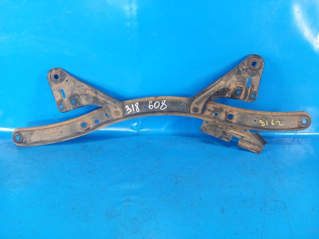 CP9Z-5410684-A | Балка под радиатор FORD FOCUS 10-18