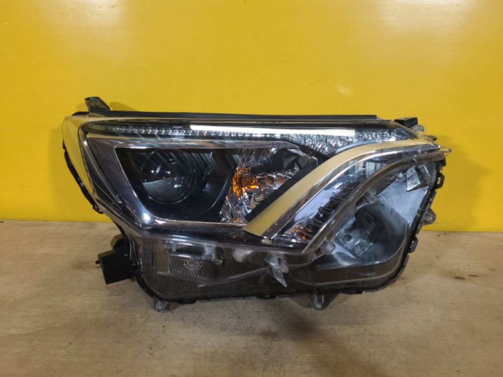 8114542680 | Фара прав. TOYOTA RAV4 13-19