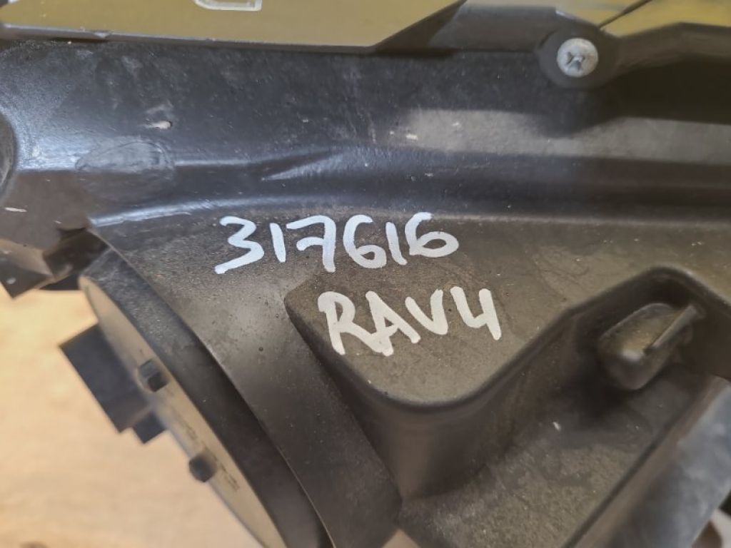 8118542680 | Фара лів. TOYOTA RAV4 13-19 - Фото 2