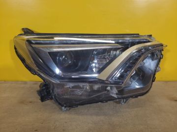 Фара прав. TOYOTA RAV4 13-19