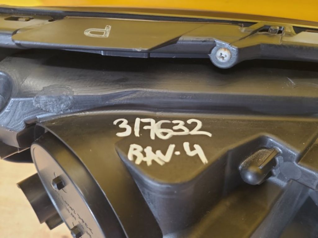 8118542680 | Фара лев. TOYOTA RAV4 13-19 - Фото 2