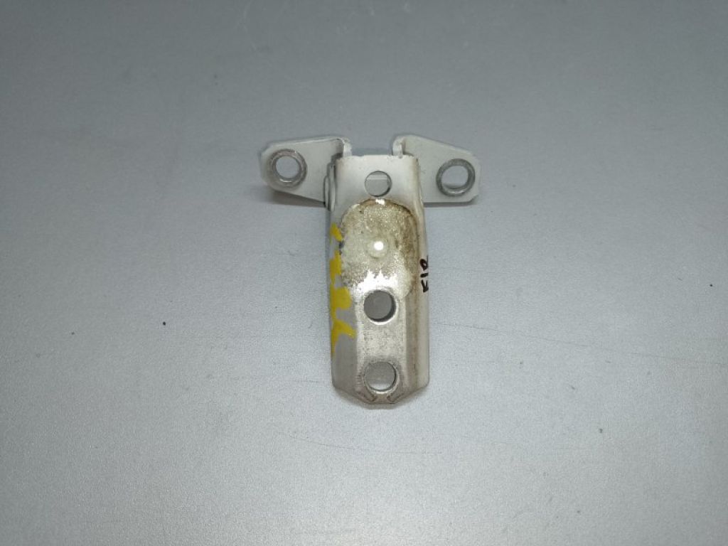 5702A063 | Петля двері нижня передн. прав. MITSUBISHI LANCER X 10 07-15