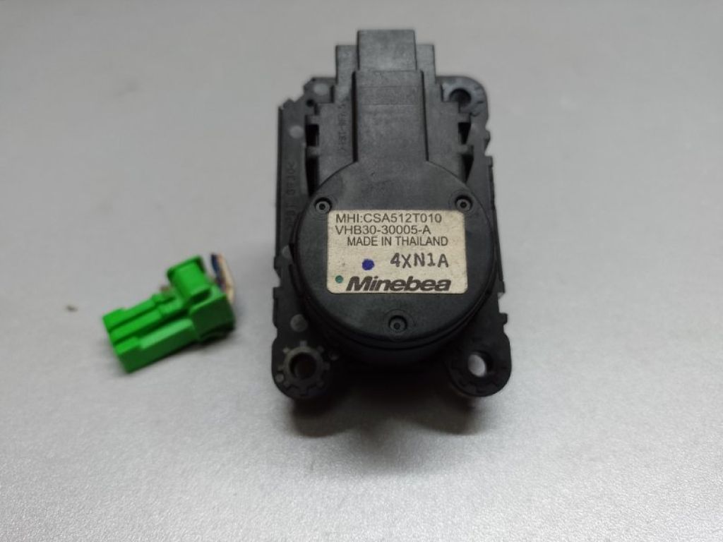 7820A080 | Моторчик заслонки печки MITSUBISHI LANCER X 10 07-15