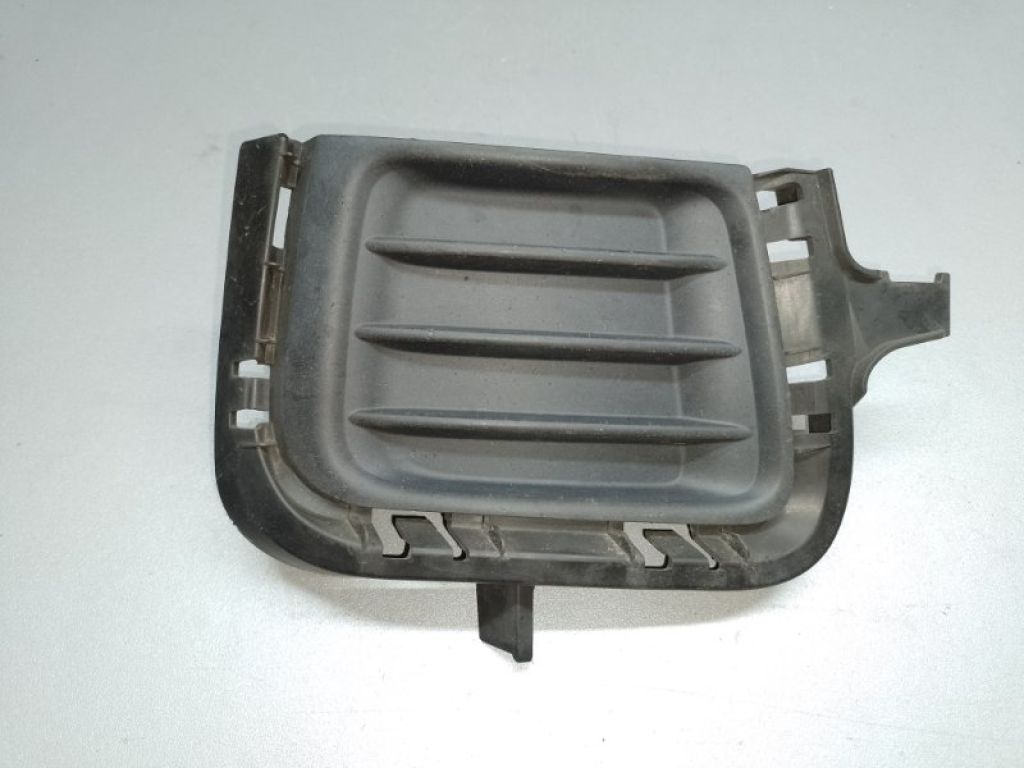 81481-52440 | Заглушка ПТФ прав. TOYOTA PRIUS C/AQUA 11-14
