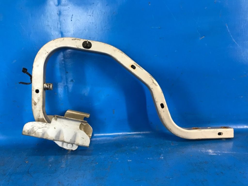 844003SG0A | Петля крышки багажника прав. NISSAN SENTRA B17 12-21