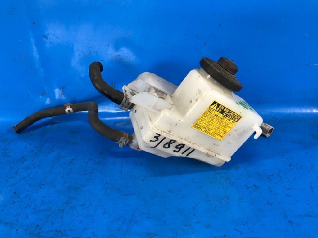 4722047080 | Бачок главного тормозного цилиндра TOYOTA PRIUS - 30 09-17