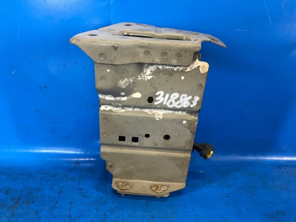 G51153SHMA | Кронштейн усилителя переднего бампера прав. NISSAN SENTRA B17 12-21