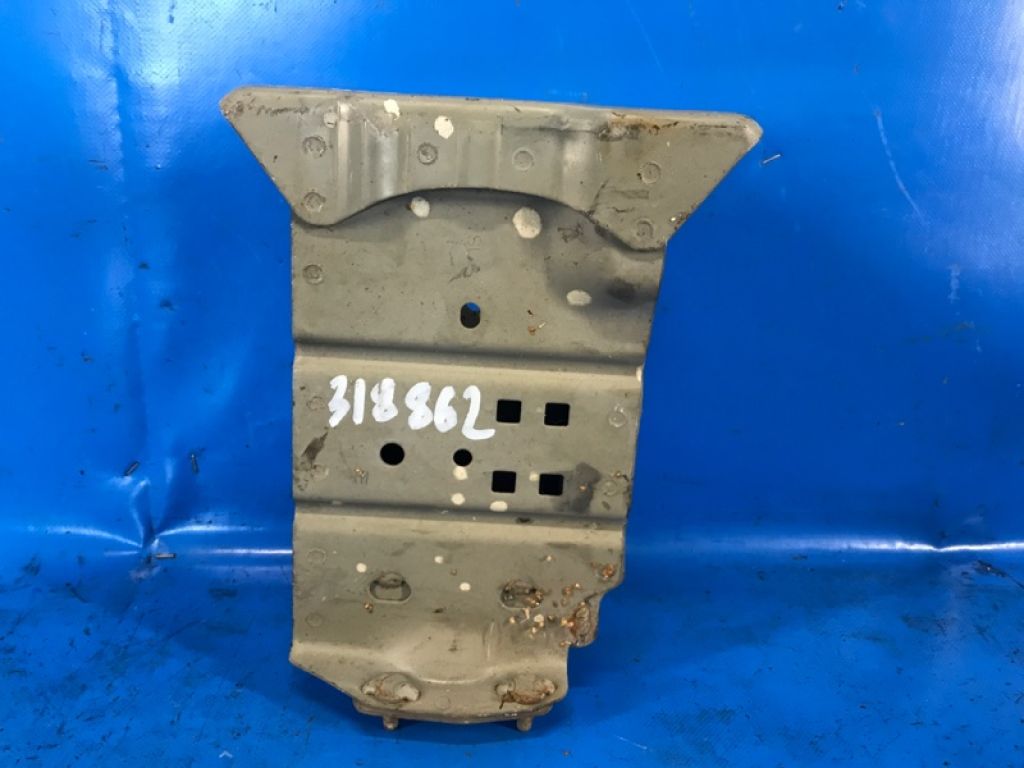G51153SHMA | Кронштейн підсилювача переднього бампера лів. NISSAN SENTRA B17 12-21